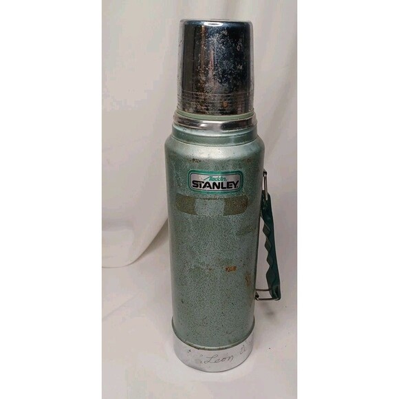 Stanley Aladdin A-944DH Quart Vacuum Bottle - Green Hammertone Finish Vintage - Picture 1 of 11